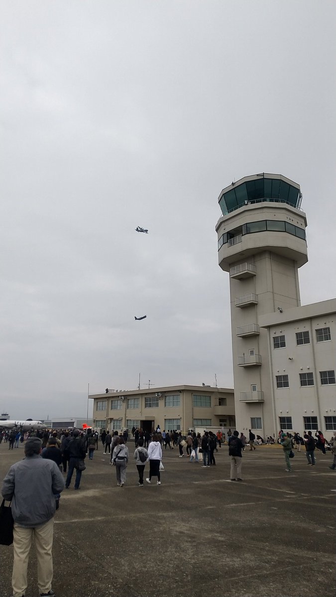 hide hide tweet media