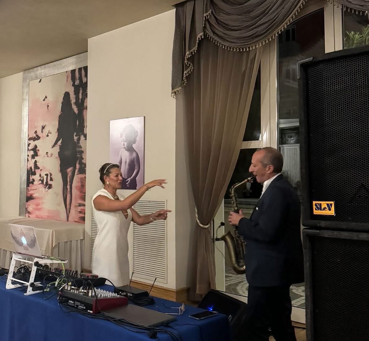 DjGiuliaRegain's tweet photo. Chissà chissà chissà 🎷
https://t.co/zSRTIcGwFA
#QUIZAS https://t.co/bvjrVO4aSr