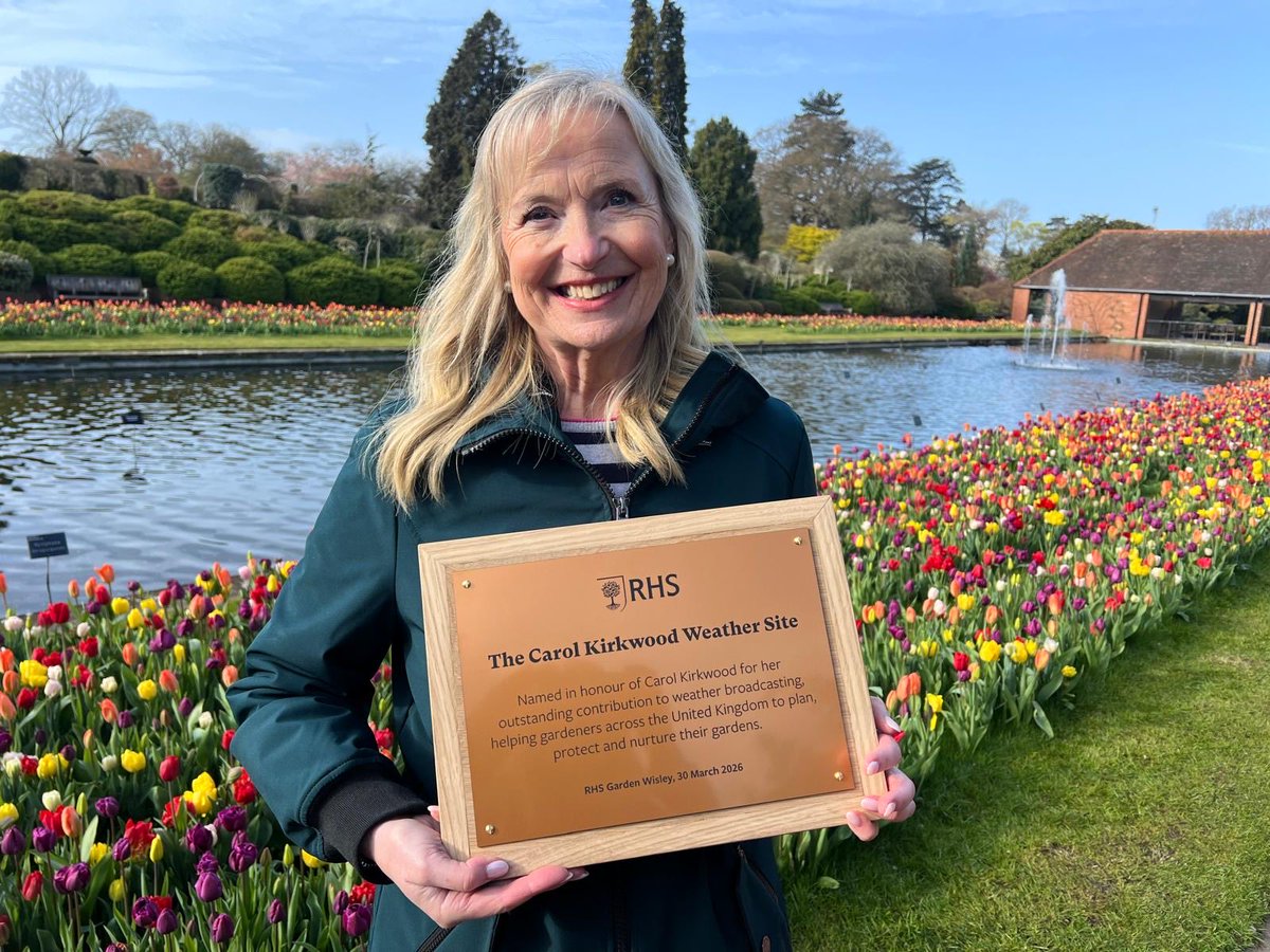 Carol Kirkwood tweet media