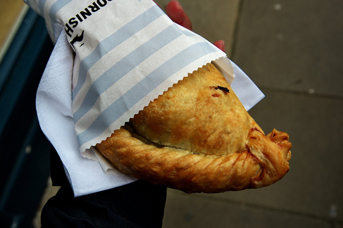 うぉると tweet media