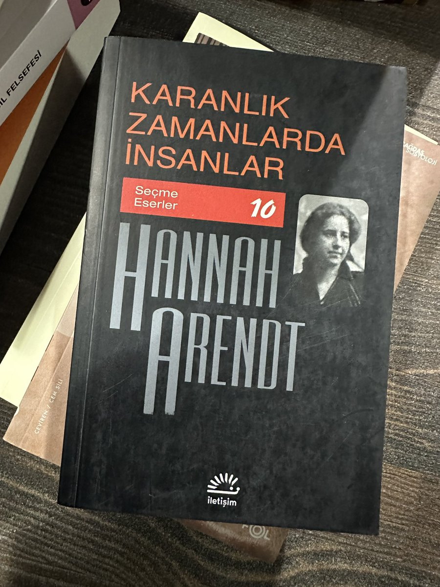 Flâneur tweet media