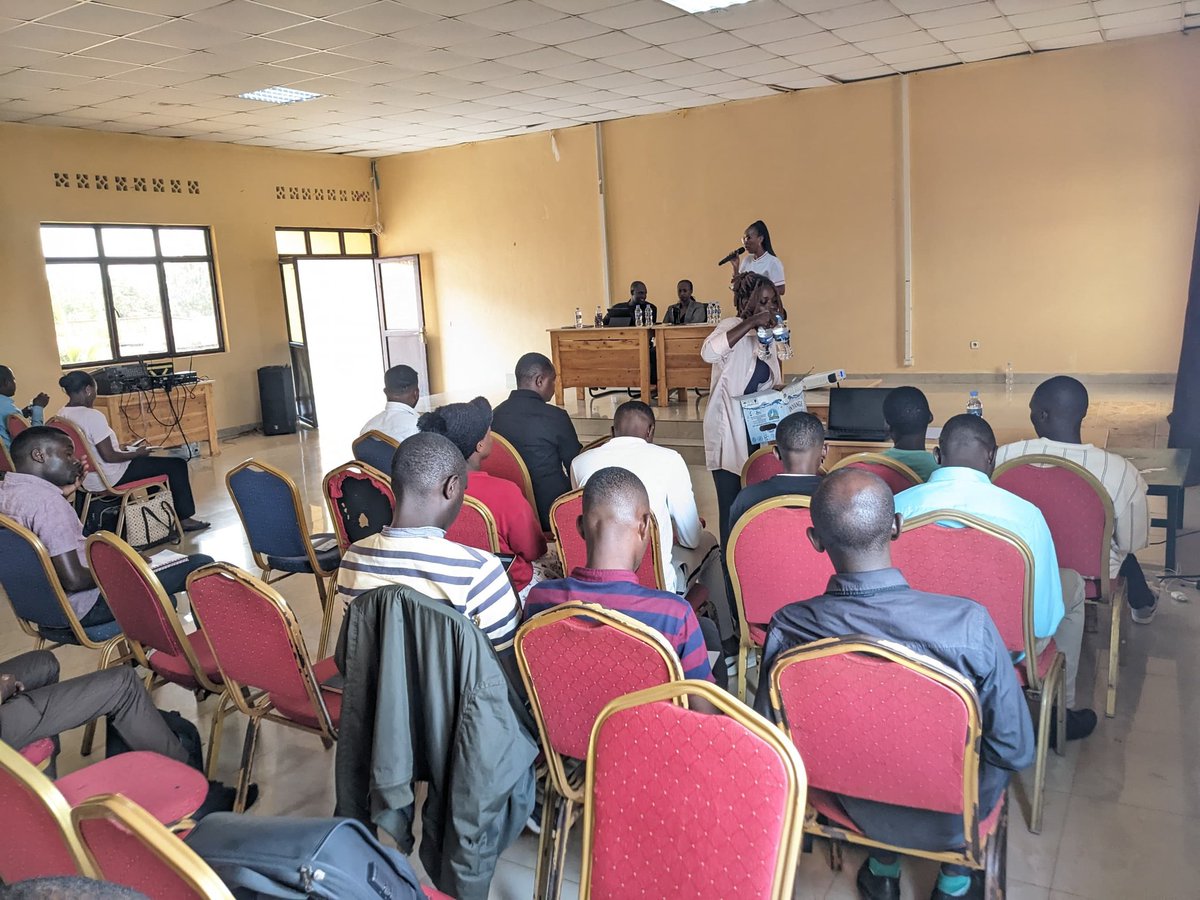 Gisagara Youth volunteers tweet media