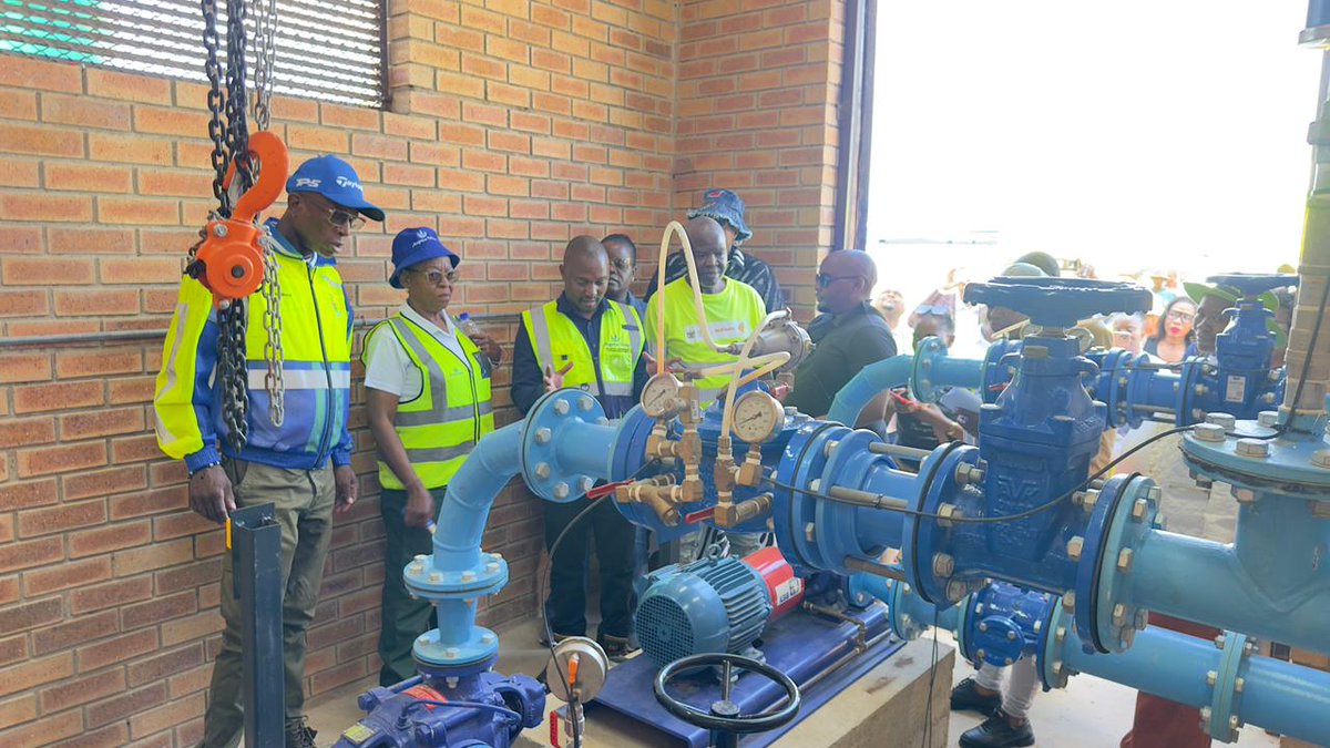 newsnote tweet media