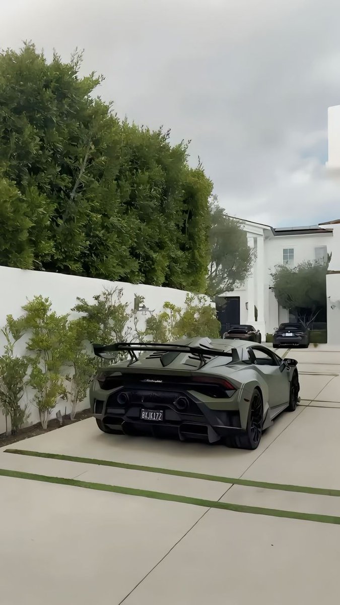 Ivan ⚜️ tweet media