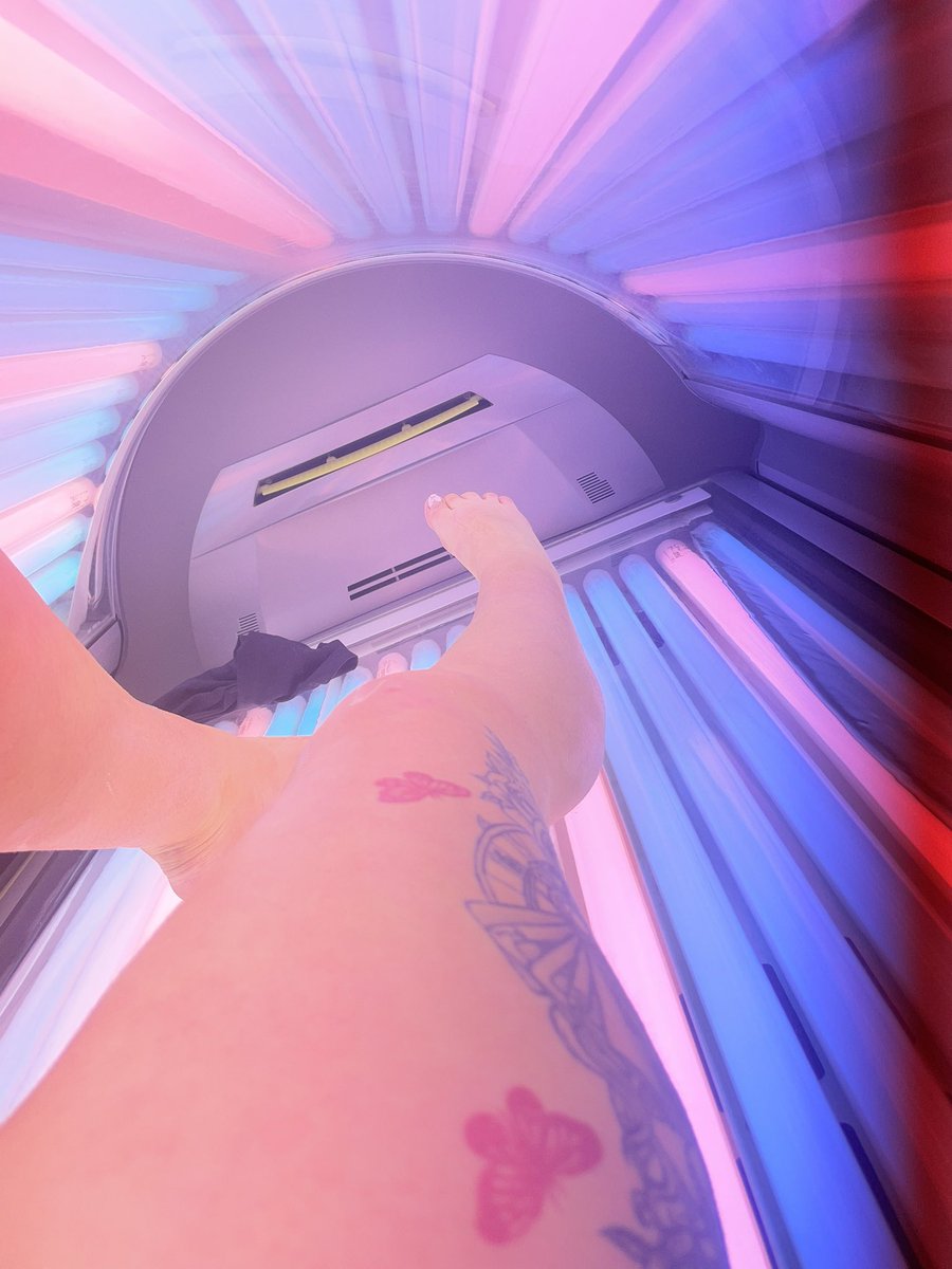 Secret740992's tweet photo. Getting brrrrown #buyingcontent  #nsfwtwtًً https://t.co/dCPnBF2I22