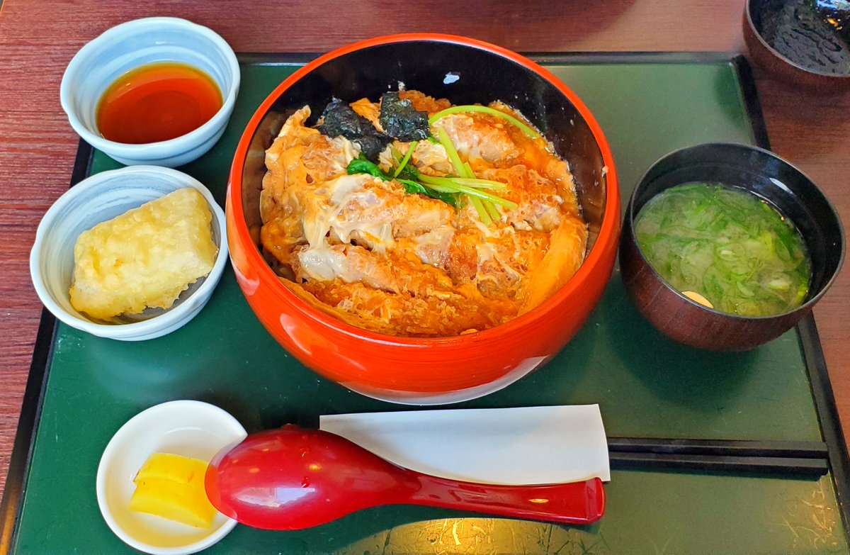 あきら tweet media