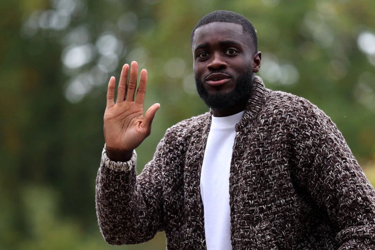 بآستيان tweet media