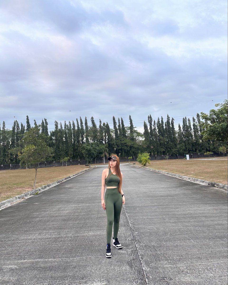 Arat G, takbo!🏃‍♀️💚
IG: @samanthadcofficial

#run #running #ootd