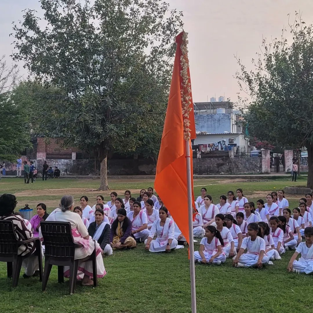 संघ गीत tweet media