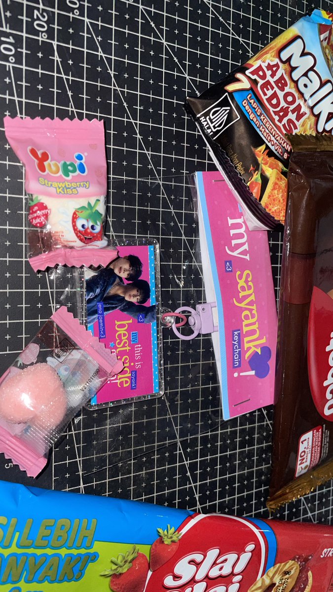 User J | 𝖼𝗈𝖿𝖿𝖾𝖾𝖻𝗋𝖾𝖺𝗄 𝗐𝗂𝗍𝗁 𝖬𝗋. 𝖩 tweet media