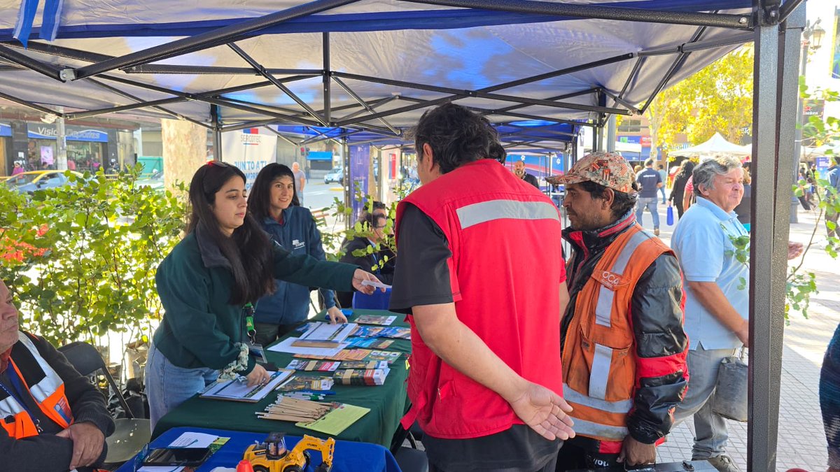 CONAF Región Metropolitana tweet media