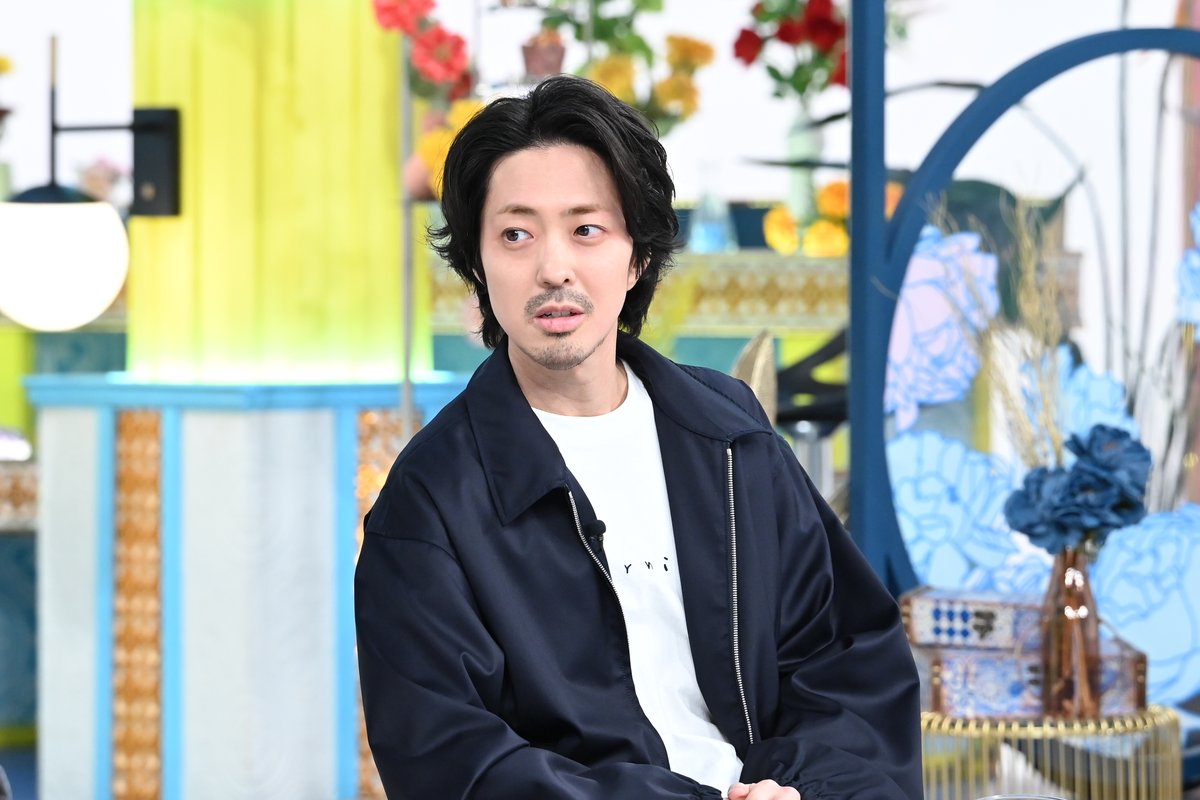 TVGweb's tweet photo. 「A-Studio＋」4/3放送⏰

📺若葉竜也が登場
貴重なトーク番組出演で
意外な素顔が明かされる❗️

親交のある今泉力也監督＆
峯田和伸が若葉の芝居を絶賛👏

💭地元の同級生たちへの感謝も
「彼らが僕を支えてくれた」

https://t.co/eUhxewxB5Y

#Aスタプラス #若葉竜也 https://t.co/W33fVhhSPB