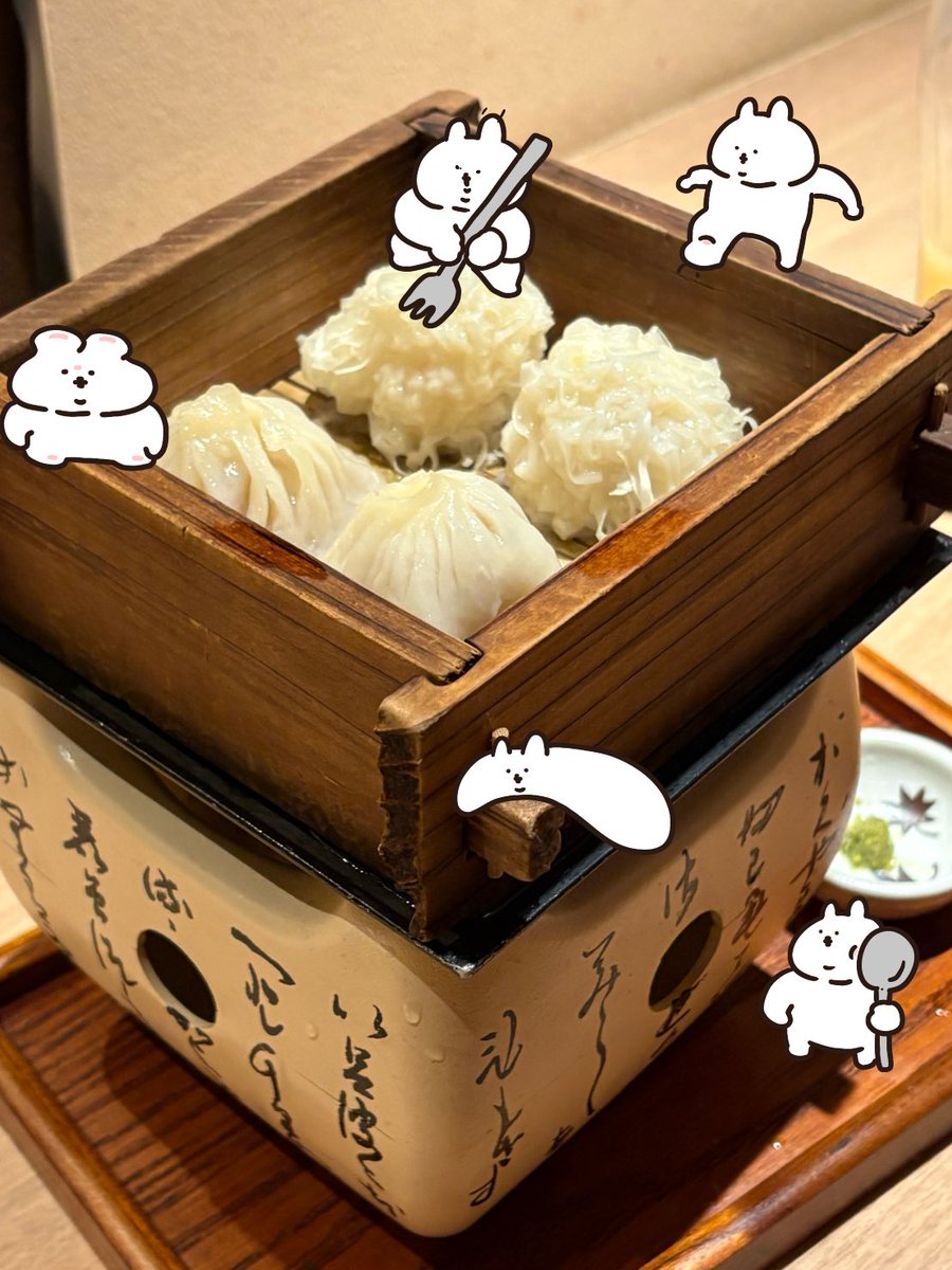 Yuruagousagi's tweet photo. [あごうさぎ！写真に貼れるバージョン]
https://t.co/1l823wfgDe

写真に貼りやすい！もちろんトークでも使える！スタンプがでました😚
ぜひ見にきてね〜 https://t.co/UCLQWQHG9q