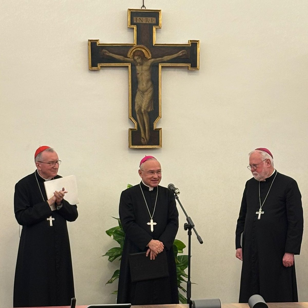 Segreteria di Stato della Santa Sede tweet media