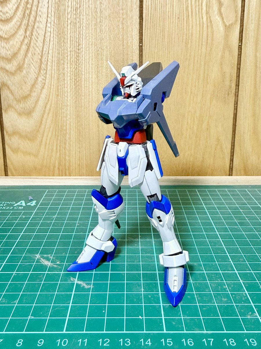 ……なんか装備できた。

干渉する部分は切り落としたりはしたんだけど、結構いい感じにハマった。

装甲強化パックとして作ろうかな