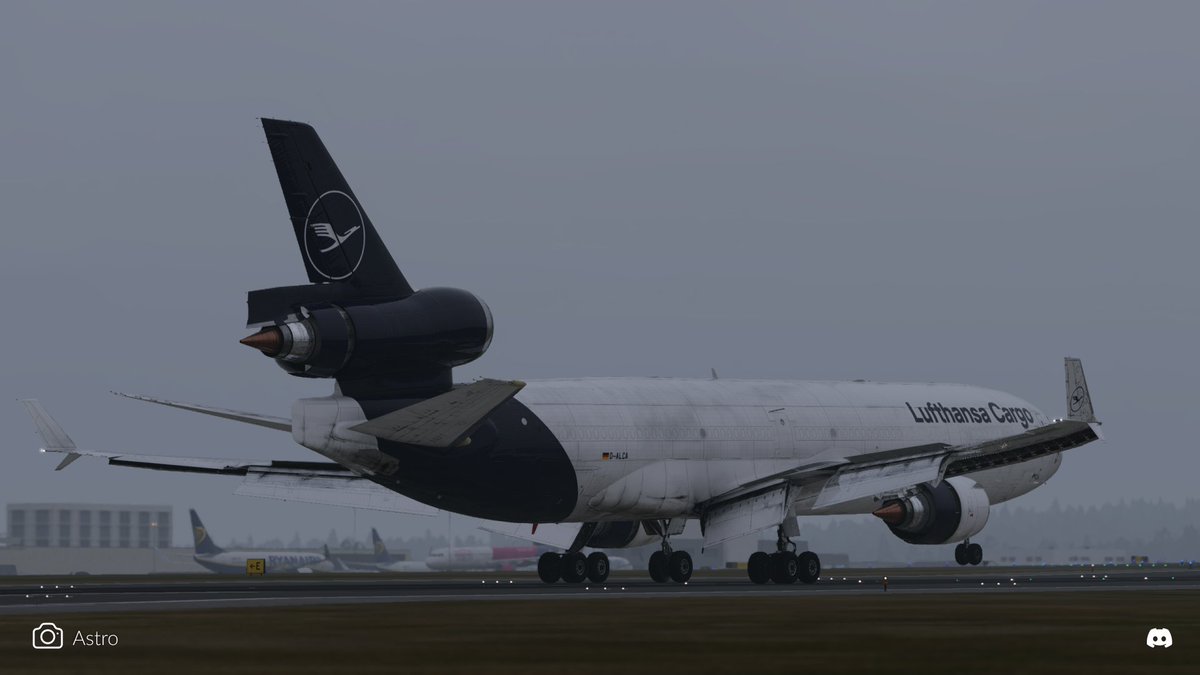 X-Plane Flight Simulator tweet media