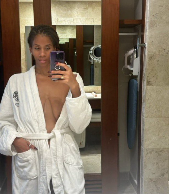 Business Girl tweet media