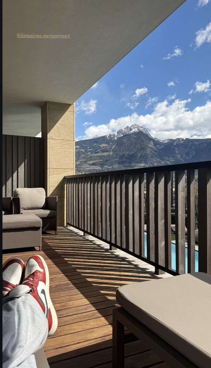 Mrs B ✨ tweet media