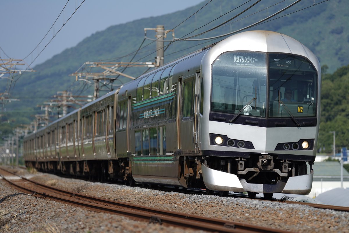 yanagi185's tweet photo. #定期列車を撮ろう
定期列車の不定期ネタ https://t.co/qmjBPj54oX