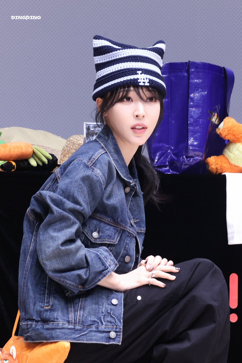 byulbyulove's tweet photo. 260329
대면 팬싸

#마마무 #MAMAMOO
#문별 #MOONBYUL #ムンビョル https://t.co/6vNp8XPj6r