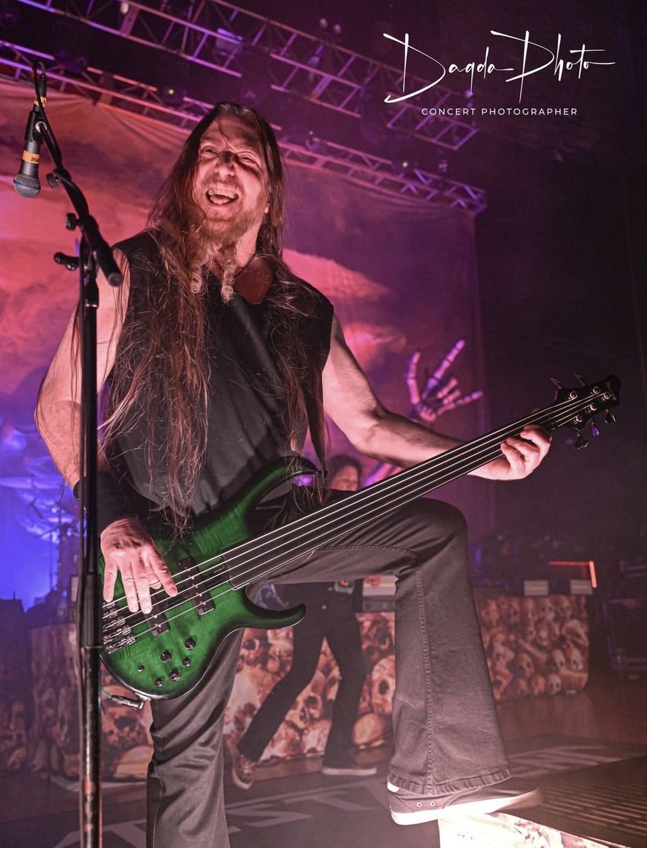 Testament tweet media