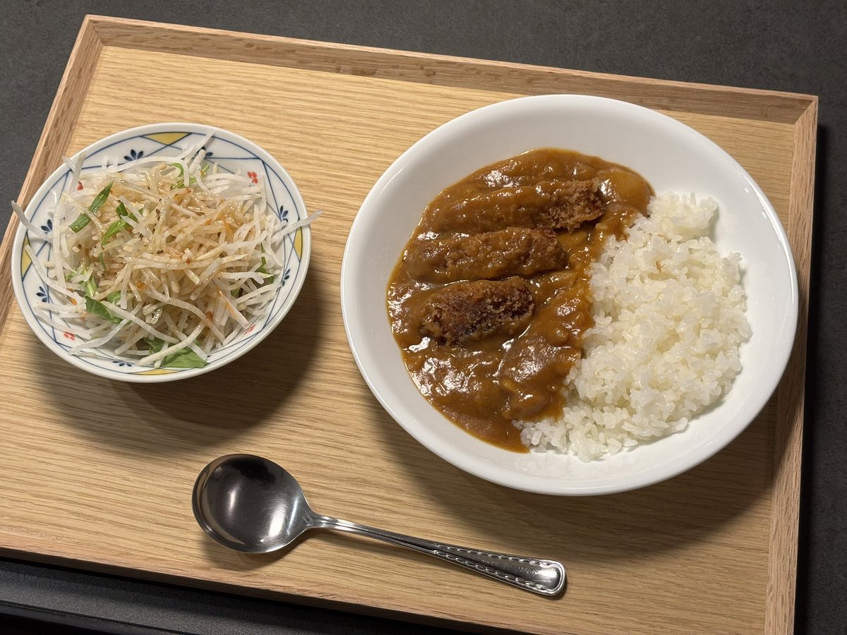 がっとん tweet media