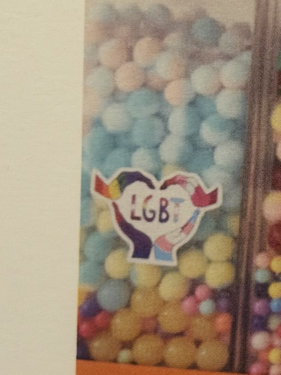 wes 🐰 tweet media