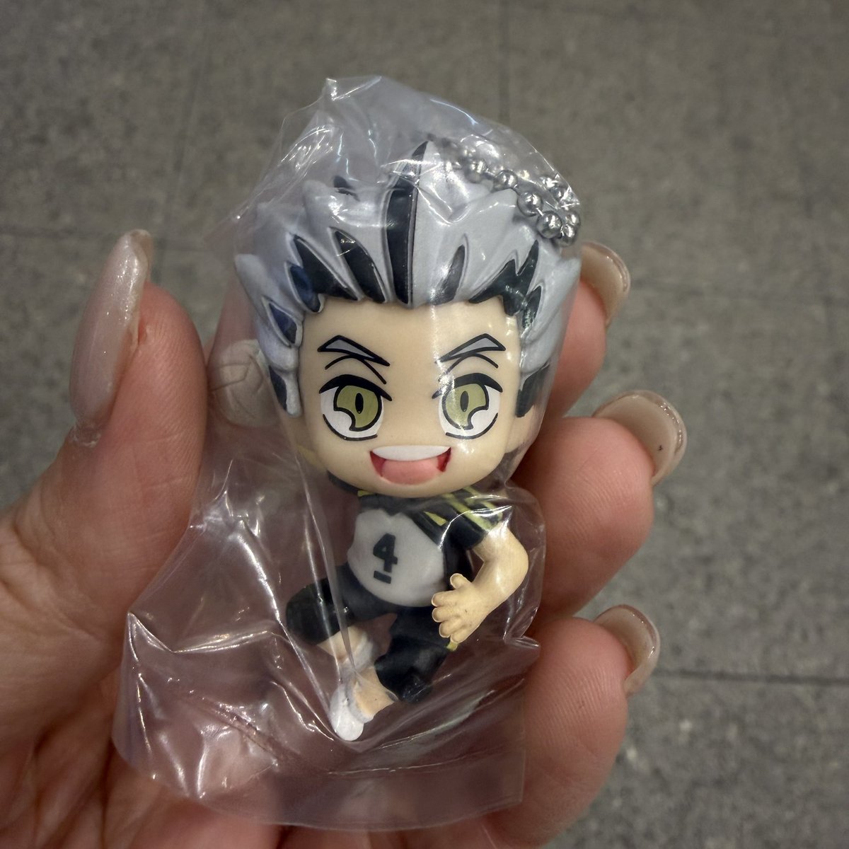 より子 tweet media