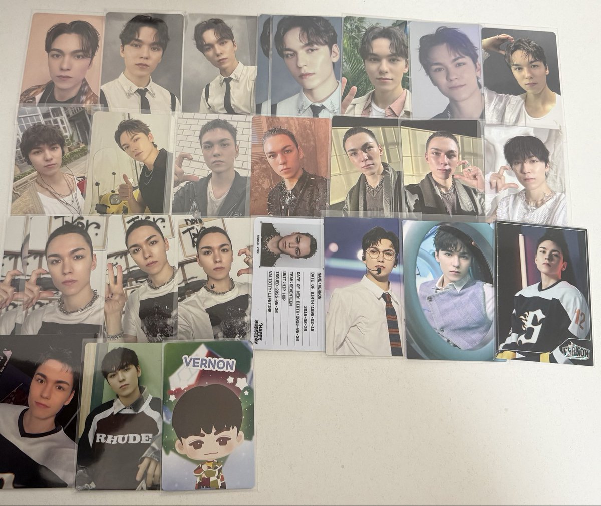 せりな tweet media