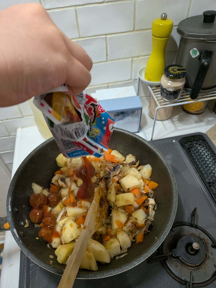 トライアングルストラテジー公式 tweet media