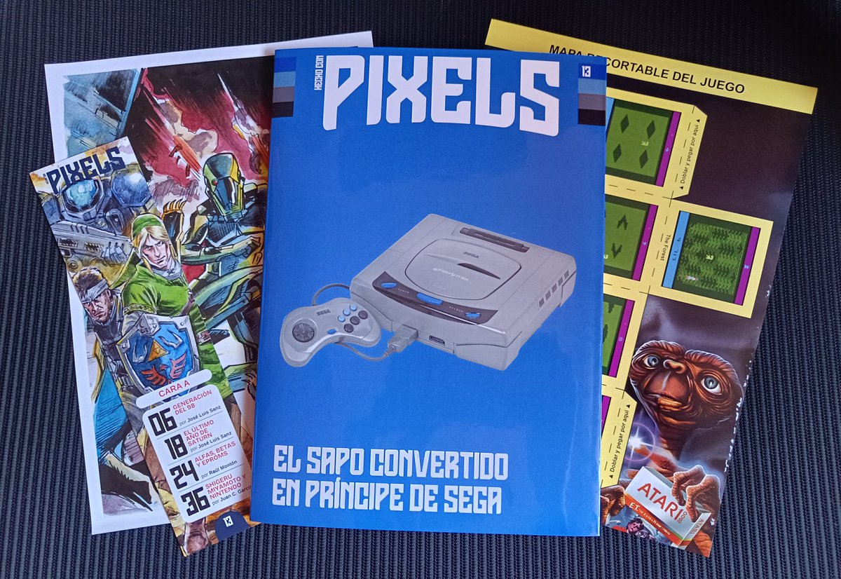 retrogamgalaxy's tweet image. @jlsanzf, brutal este número 13 de @HechoconPixels!
Lo del mapa recortable del E.T de #Atari2600 es un puntazo, pero qué ilusión me han hecho la camisa y el artículo dedicados a #Saturn! 
GRACIAS! 😊👍