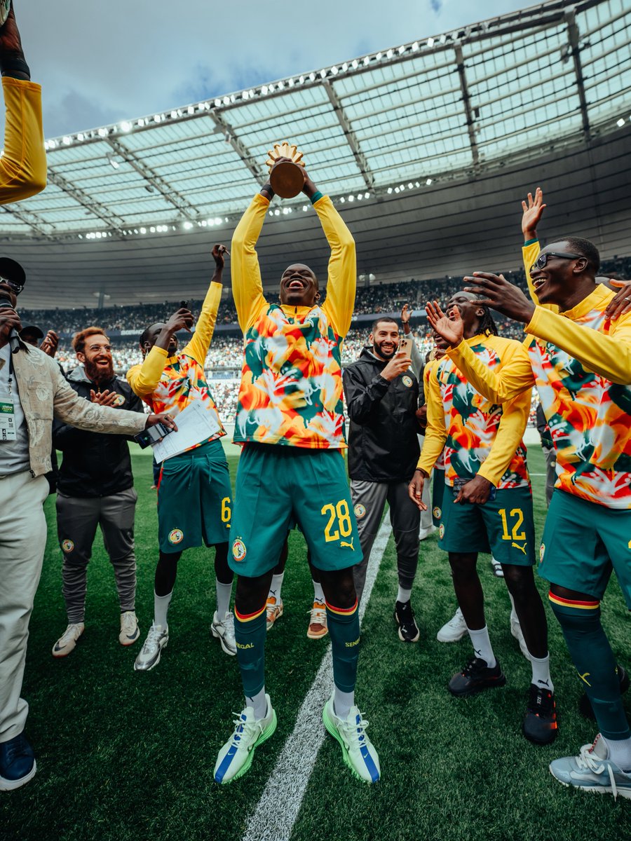 🇸🇳 حلم tweet media