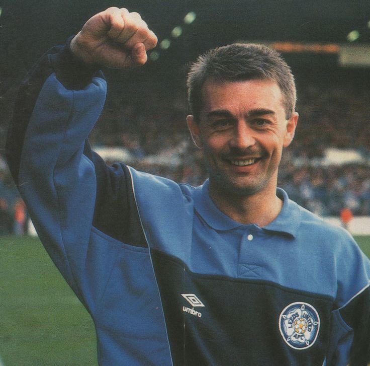 Billy Morris, Leeds Books tweet media