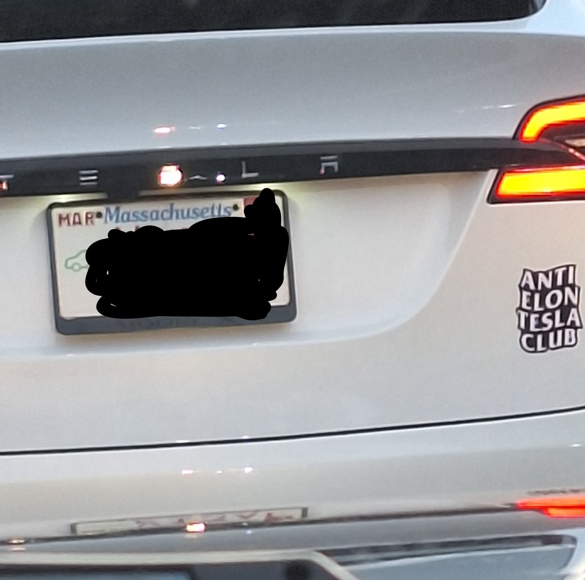 kidlacy's tweet photo. @elonmusk 
Can't make this shit up!🤣🤣 https://t.co/vXr9gVuajv