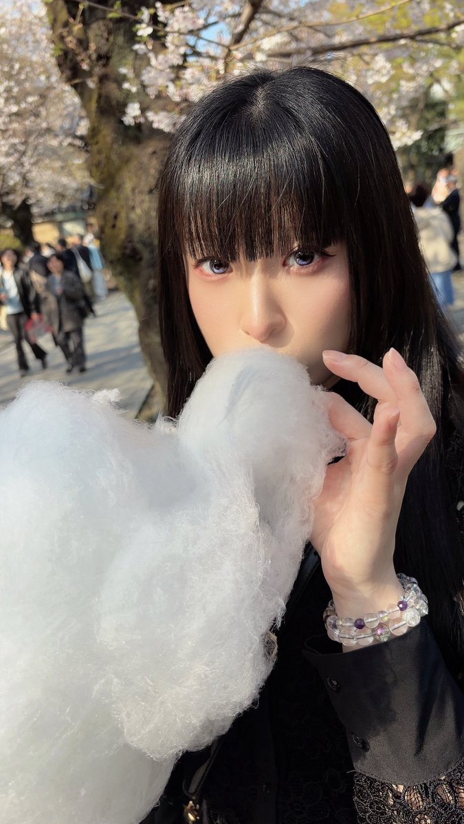 上原りせ tweet media