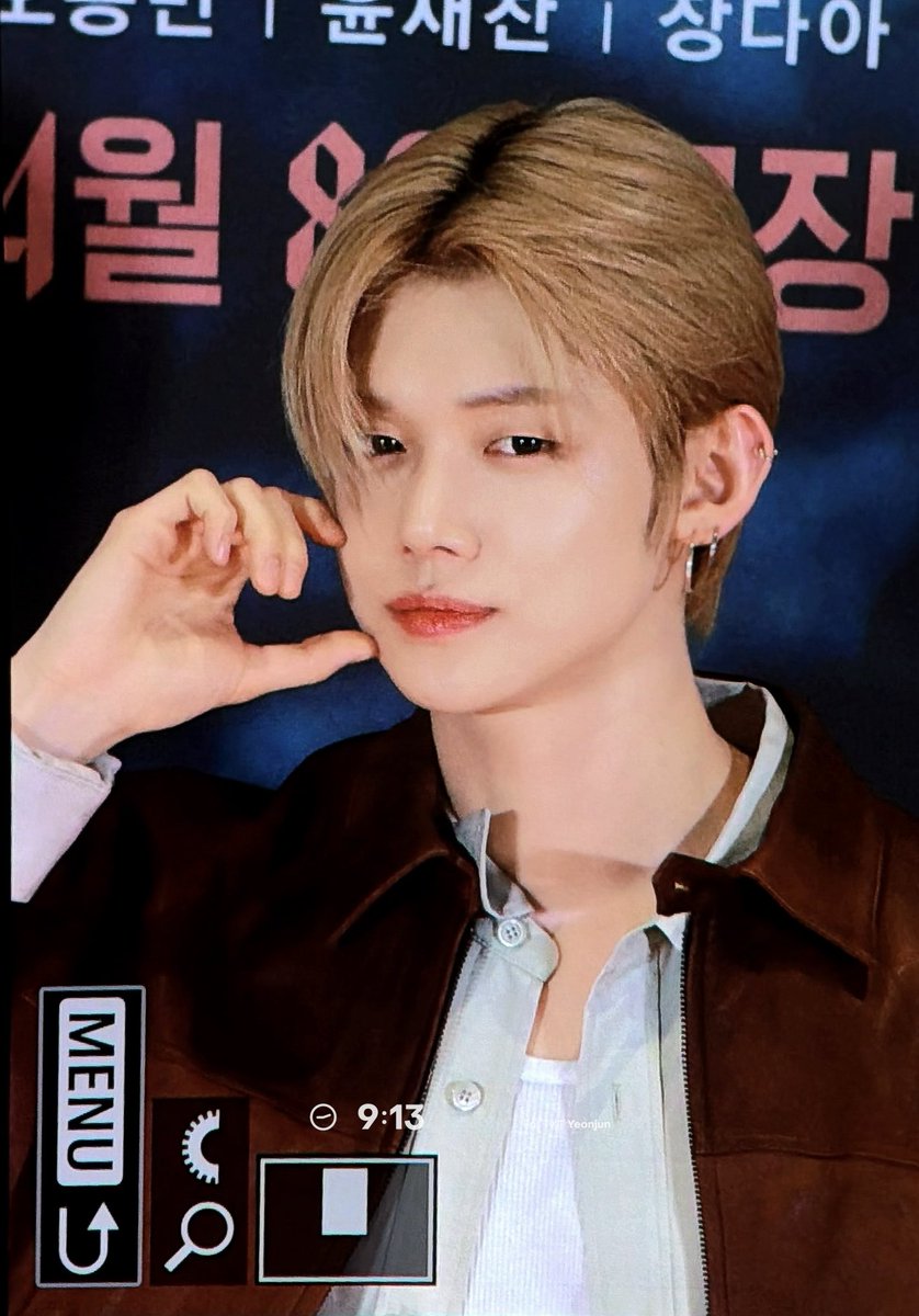 𝟗:𝟏𝟑 tweet media