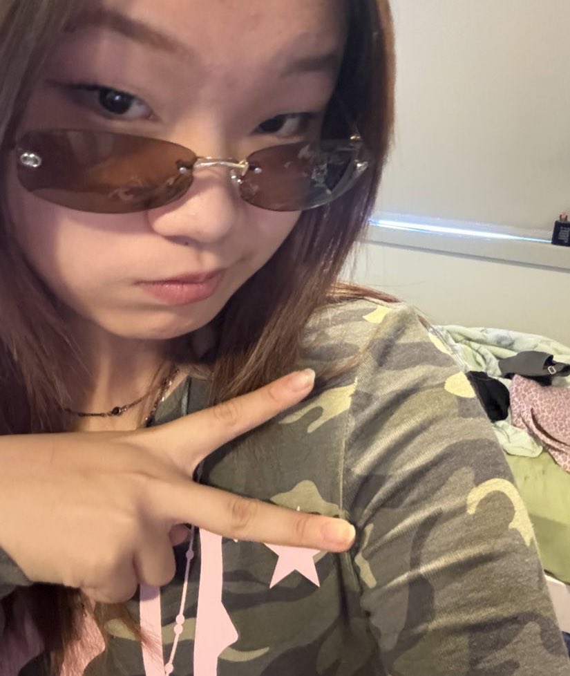 eli ☆ RE:FLECT SOON! tweet media