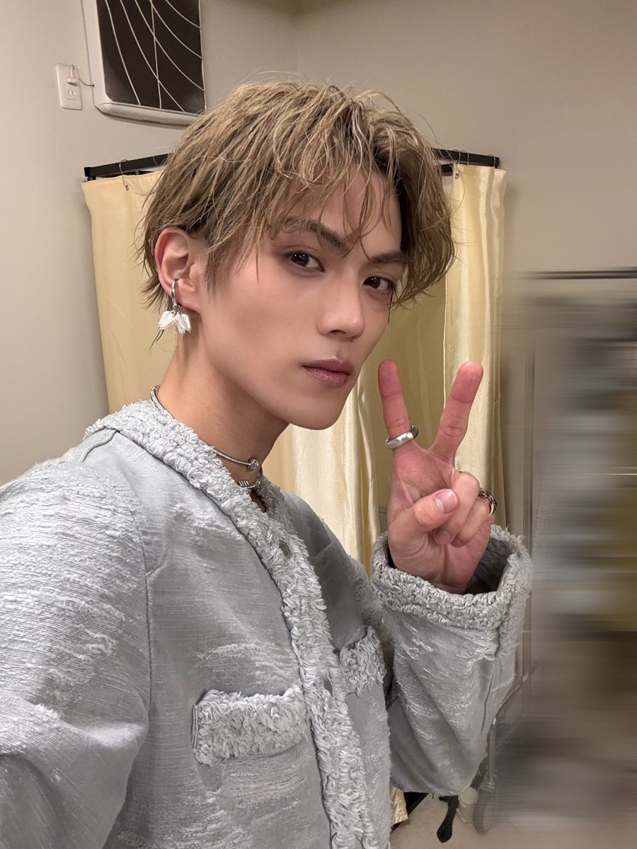 簡秀吉 tweet media