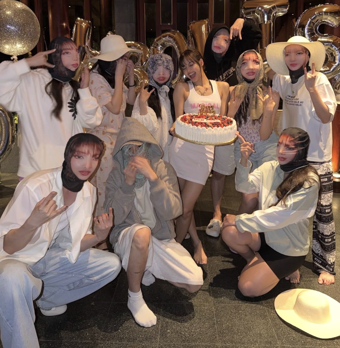 ra ra girl³²⁷ tweet media