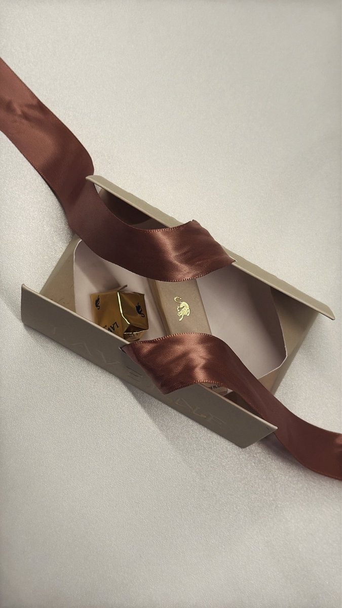 أفنان . tweet media