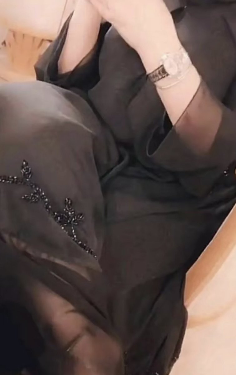 ‏﮼كِّـبریآء tweet media