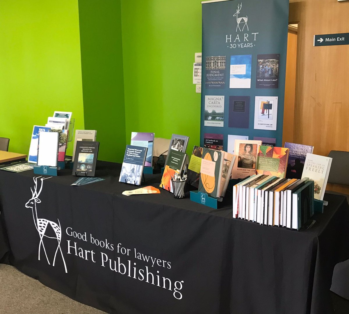 Hart Publishing tweet media