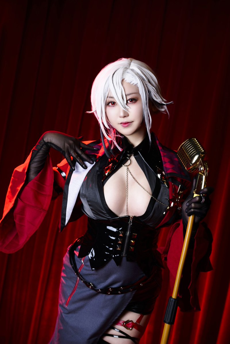 ✨티르✨ tweet media