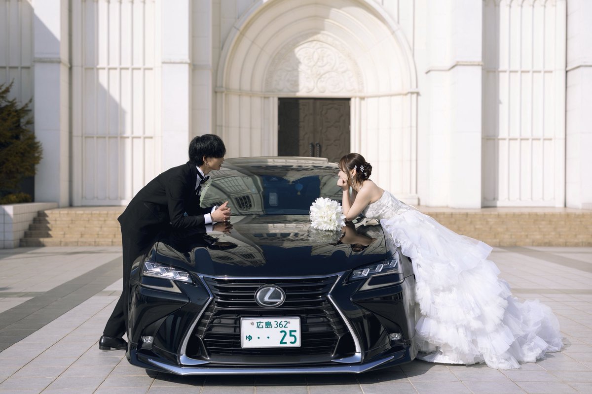 org246k's tweet photo. 低浮上なTwitterにも！
3/28に結婚式を挙げさせてもらいました！
ウエディングドレスで愛車と撮るのが夢だった✨
こんな素敵な機会をくれてありがとう🫶
32ちゃん達はお留守番中…

遅くなったけど、#FD2生誕祭 https://t.co/gtwBFRTtci
