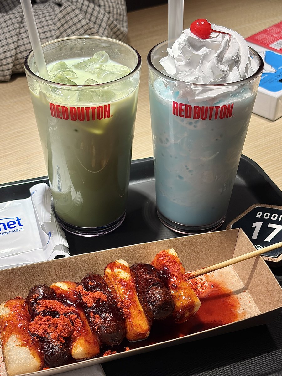 보드게임카페 밥먹으러가는사람있나요?
일단 나 ㅋㅋ 🙋‍♀️