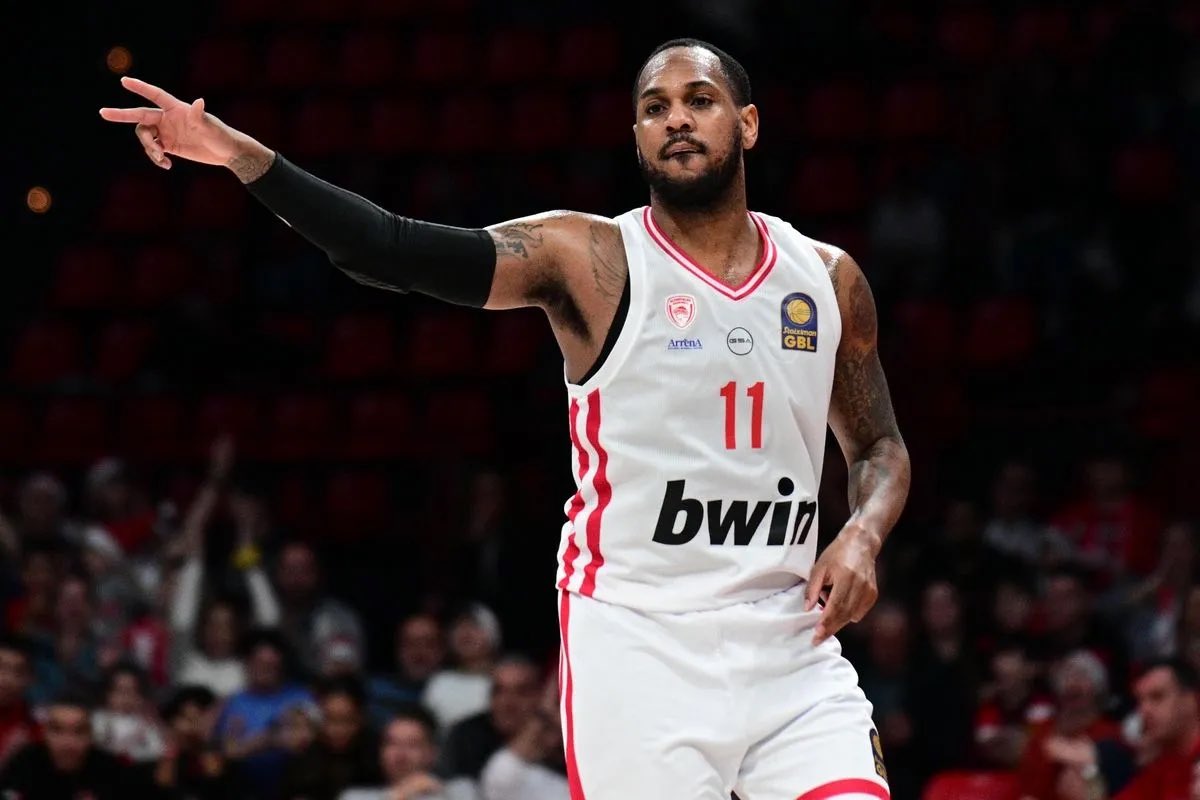 Xristos Ue tweet media