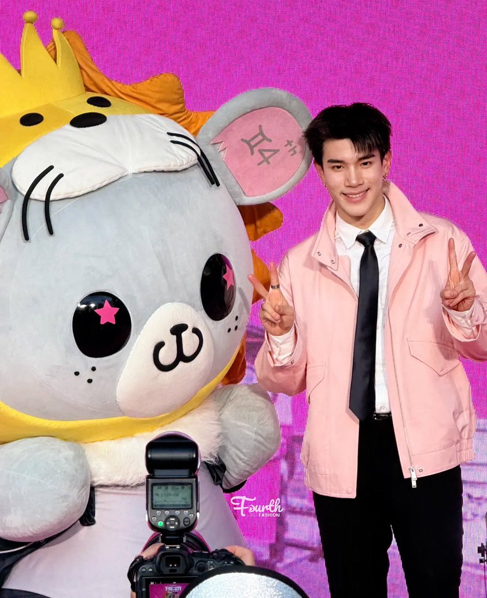 Fourth Fashion tweet media