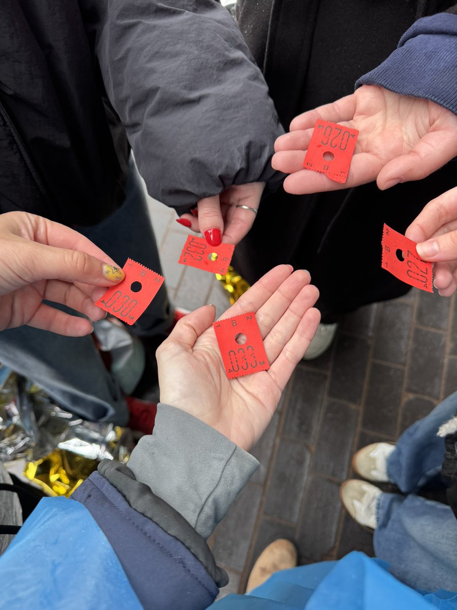 Louis Tomlinson Chile (was lucky again) 🇨🇱🍋 tweet media