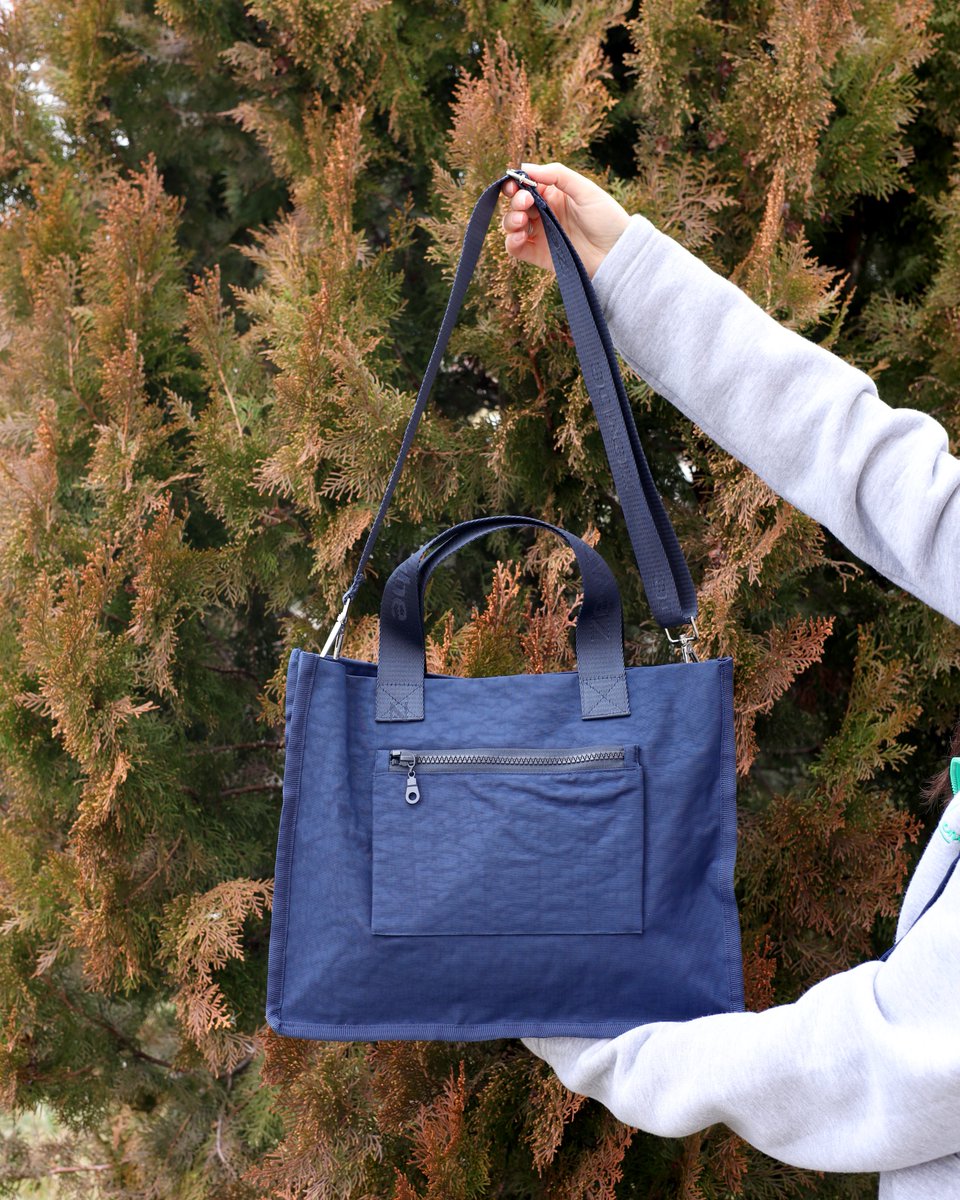 Minimal tasarım, maksimum işlev.
Günlük kullanım için ideal boyut, düzenli iç hacim ve pratik ceplerle her an yanında.

🌐 Online sipariş: zeybe.com.tr

📞 İletişim: 0533 313 31 21

#zeybe #çanta #günlükstil #fonksiyonel #minimal #pratikçözümler