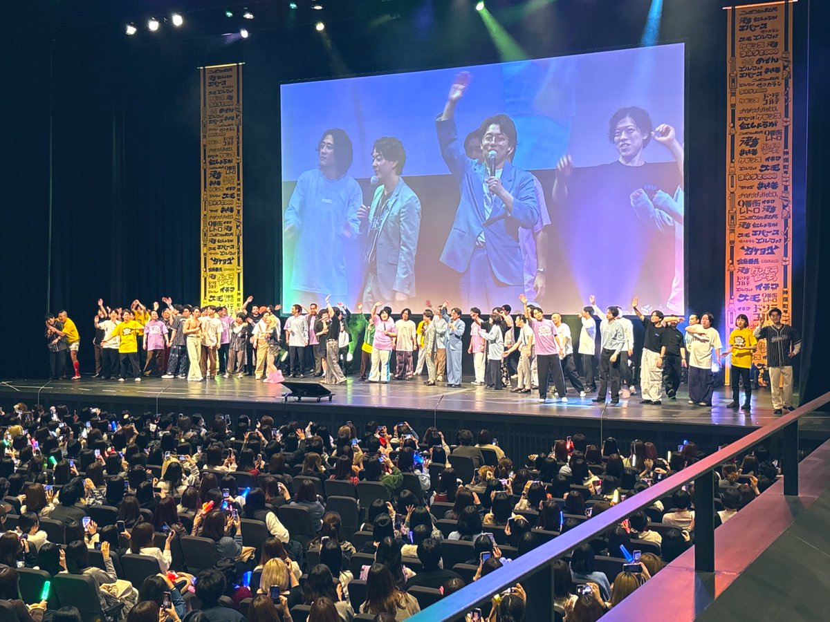 cross0o0's tweet photo. 土曜たのしかったなー🥰
おさめが👿😈アクスタ引き当ててくれて歓喜🎉🎉🎉 https://t.co/RMW1hpsft1